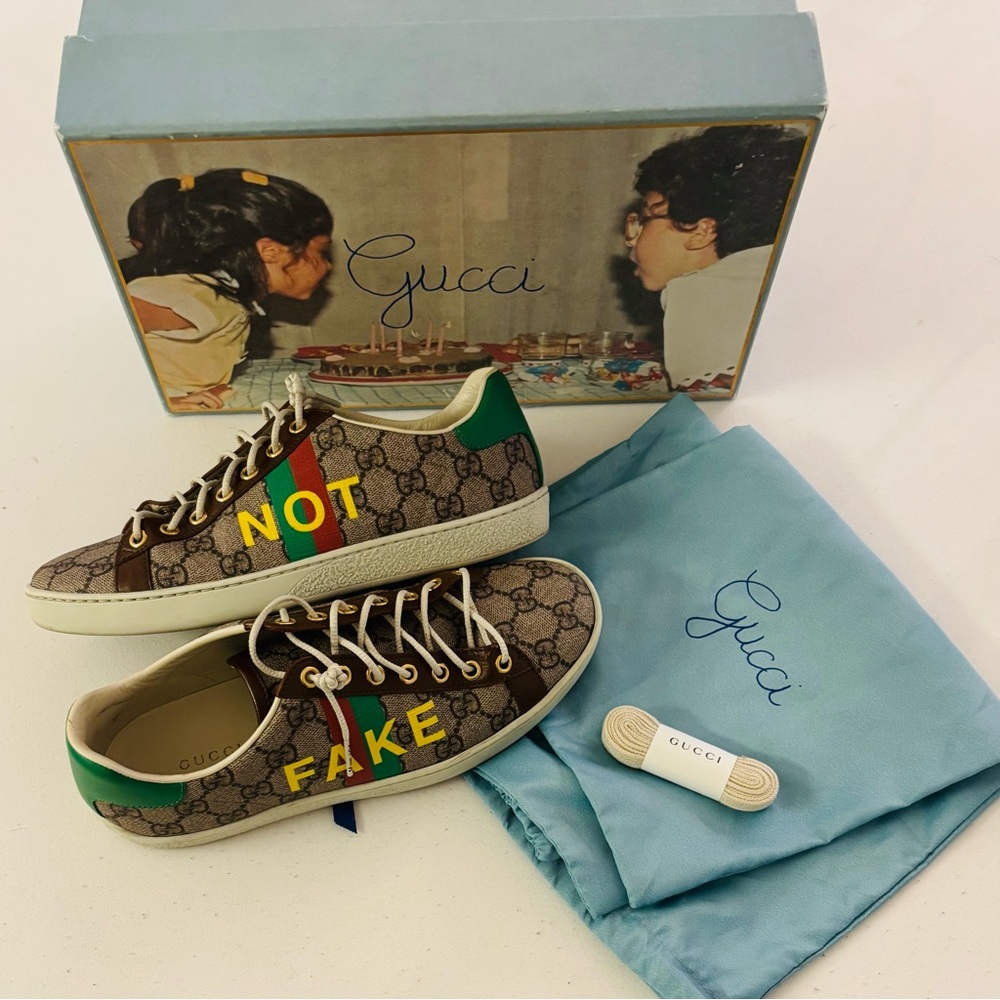 Authentic GUCCI WOMEN'S 'FAKE/NOT' PRINT ACE SNEAKER Tennis Shoes Size 36 / 6